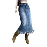 Falda vaquera larga con dobladillo con flecos